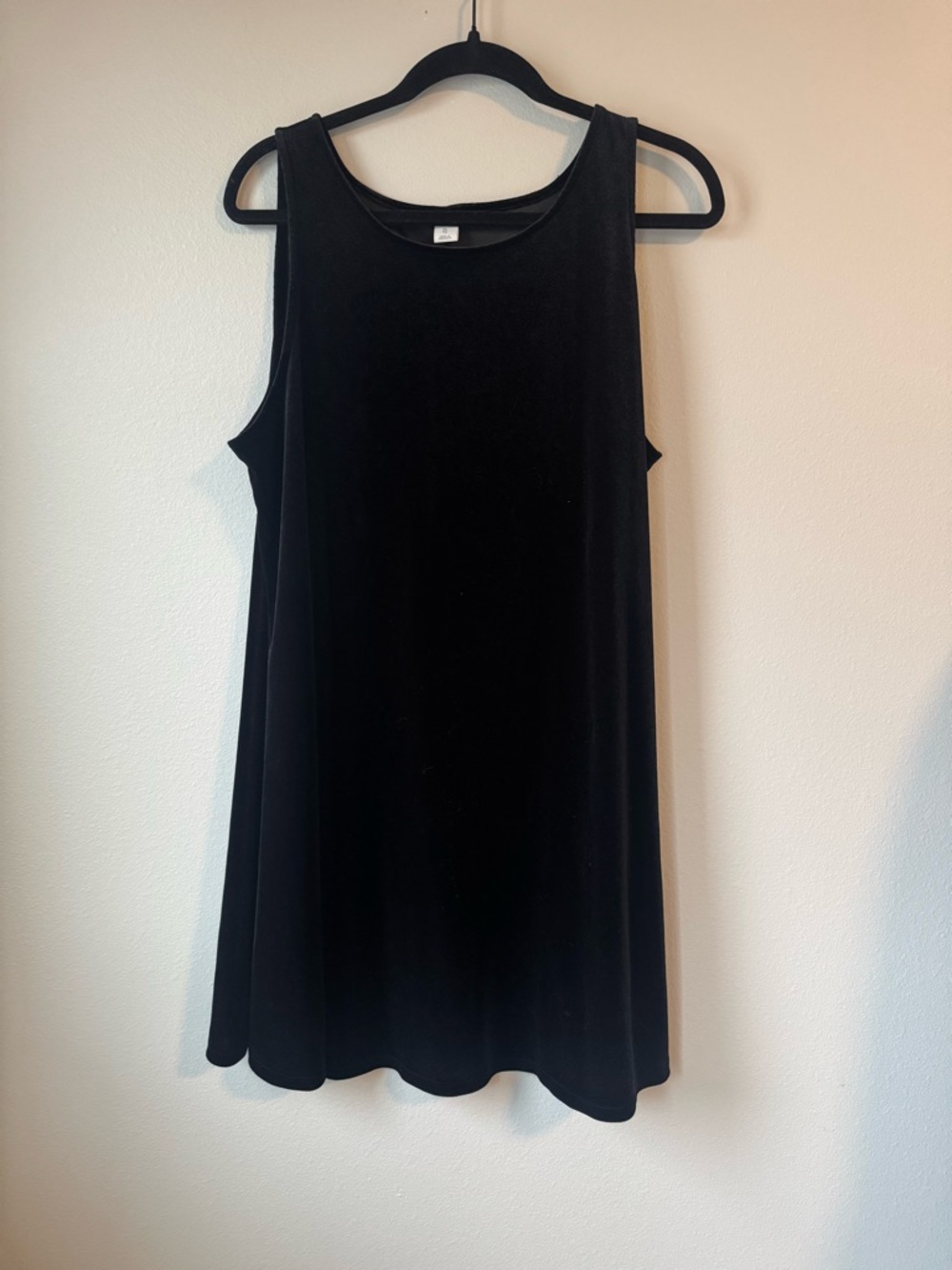 Velvet Classic Black Sleeveless A-Line Dress